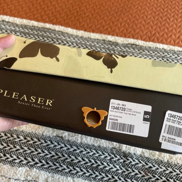 pleaser arctic court order thigh high boots holo holo silver size 7 - Picture 5 of 5